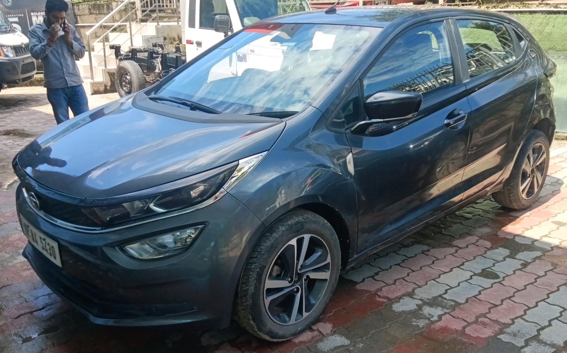 2021 टाटा अलट्रोज़ XZ Petrol 2021 टाटा अलट्रोज़ XZ Petrol