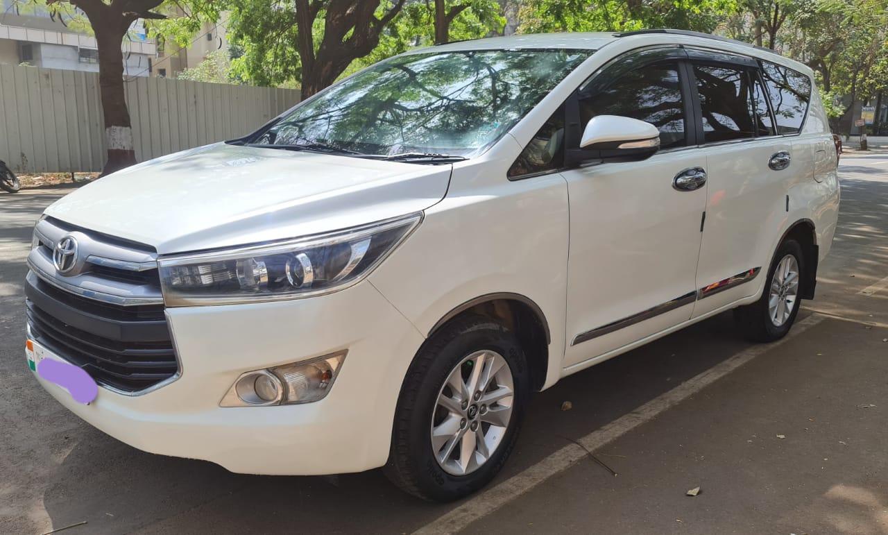 2017 टोयोटा इनोवा क्रिस्टा 2.4 VX MT 7-Seater BS IV 2017 टोयोटा इनोवा क्रिस्टा 2.4 VX MT 7-Seater BS IV