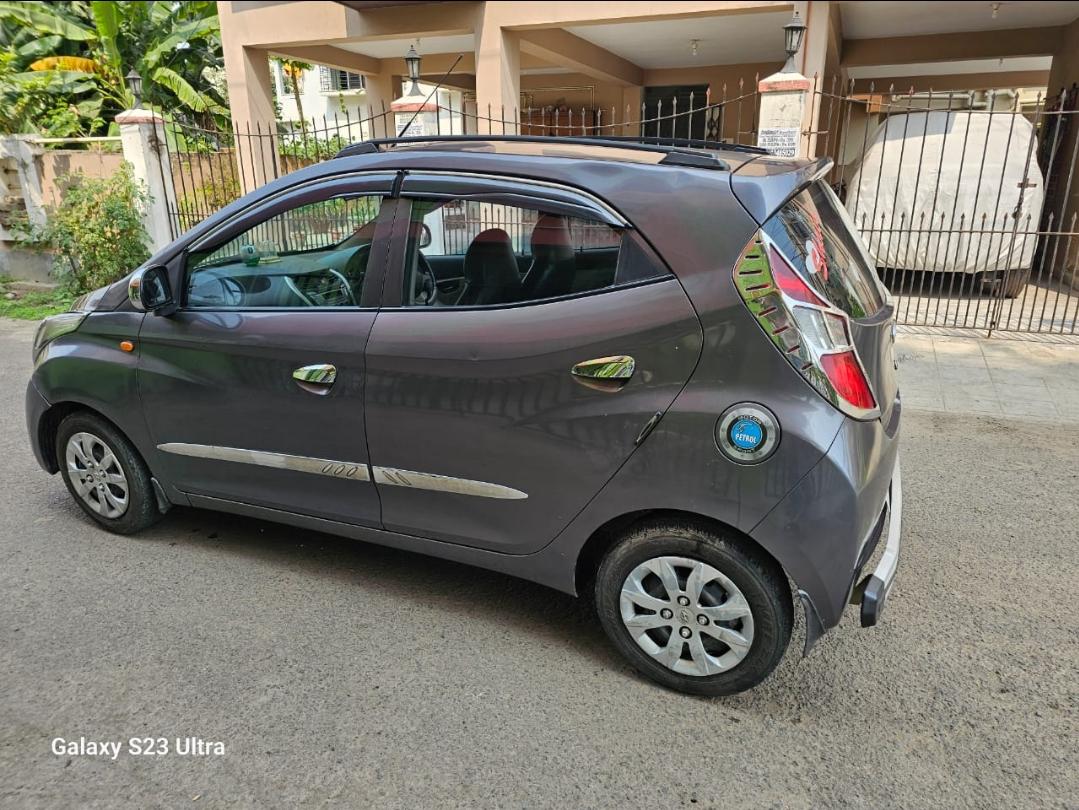 2016 ह्युंडई इऑन Magna 2016 ह्युंडई इऑन Magna