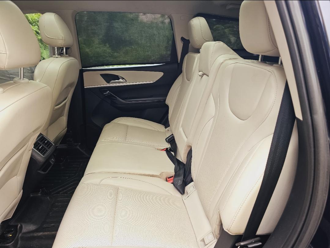 यूज़्ड 2022 महिंद्रा एक्सयूवी700, Kolkata 6 यूज़्ड 2022 महिंद्रा एक्सयूवी700, Kolkata 6