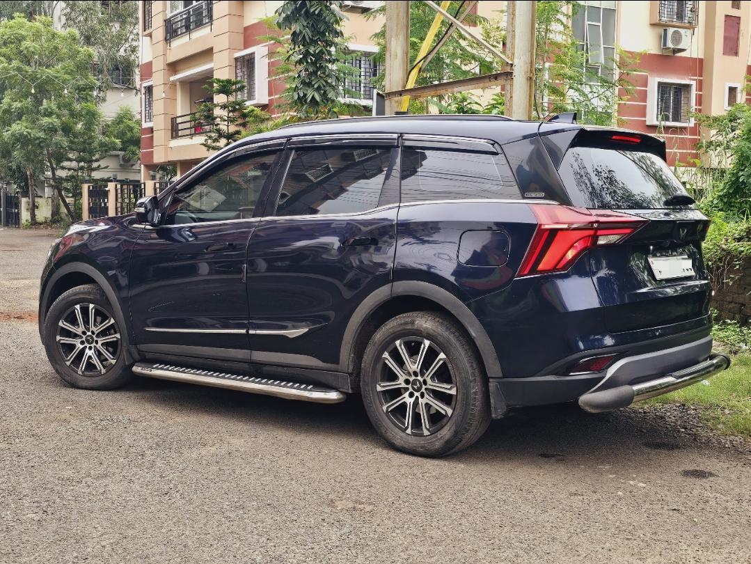 2022 महिंद्रा एक्सयूवी700 AX7 MT Luxury Diesel 7 STR 2022 महिंद्रा एक्सयूवी700 AX7 MT Luxury Diesel 7 STR