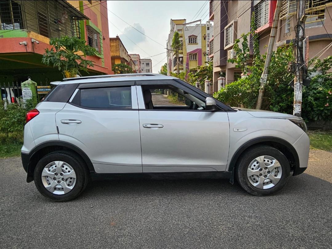 यूज़्ड 2020 महिंद्रा एक्सयूवी300, Kolkata 2 यूज़्ड 2020 महिंद्रा एक्सयूवी300, Kolkata 2