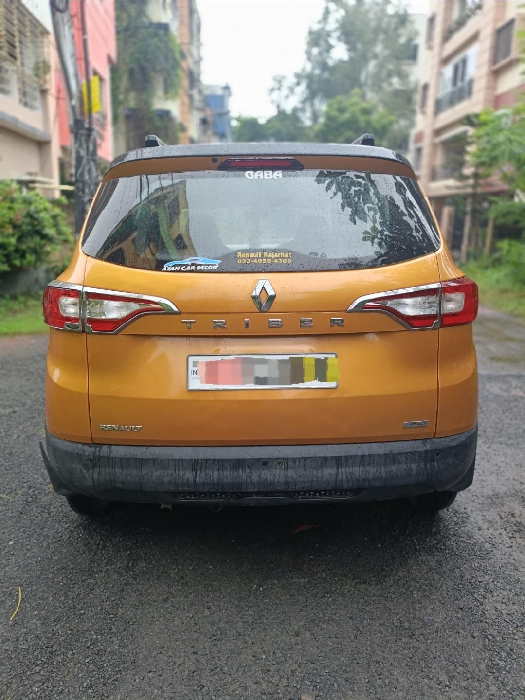यूज़्ड 2020 रेनो ट्राइबर, Kolkata  3 यूज़्ड 2020 रेनो ट्राइबर, Kolkata  3