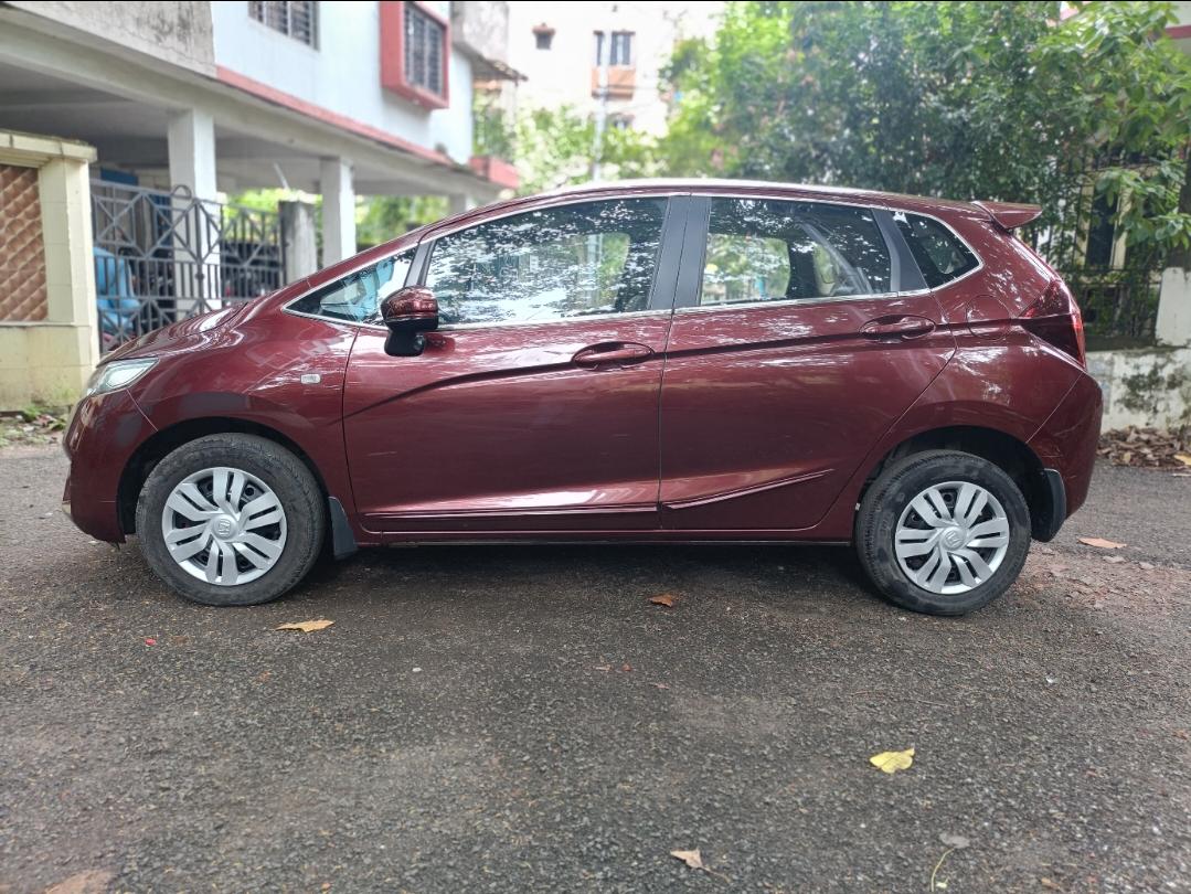 2017 होंडा जैज़ S MT Petrol 2017 होंडा जैज़ S MT Petrol