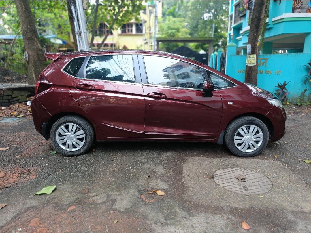 यूज़्ड 2017 होंडा जैज़, Sahanagar, Kolkata 2 यूज़्ड 2017 होंडा जैज़, Sahanagar, Kolkata 2