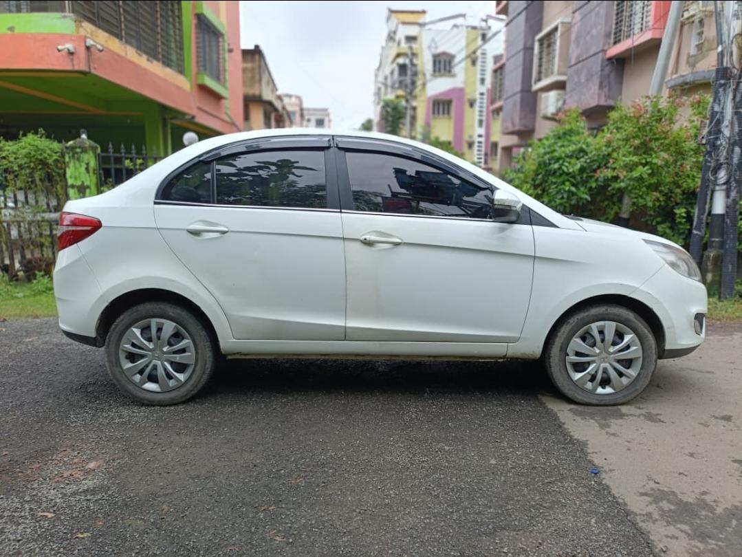 2016 टाटा ज़ेस्ट XM Petrol 2016 टाटा ज़ेस्ट XM Petrol