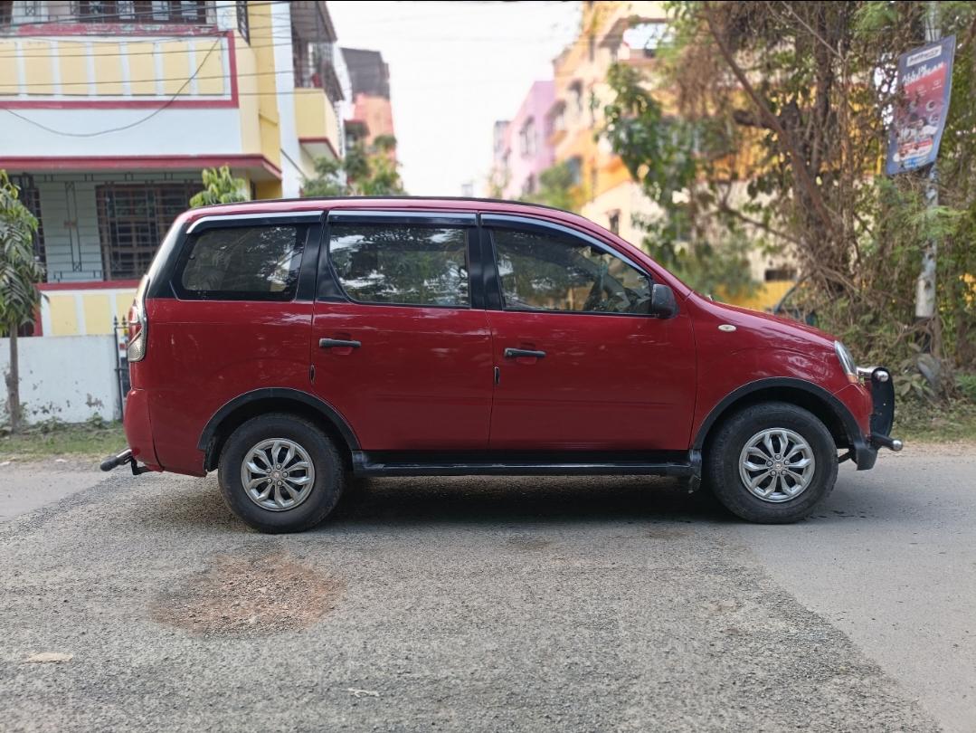 2014 महिंद्रा ज़ाइलो H4 ABS BS 4 2014 महिंद्रा ज़ाइलो H4 ABS BS 4