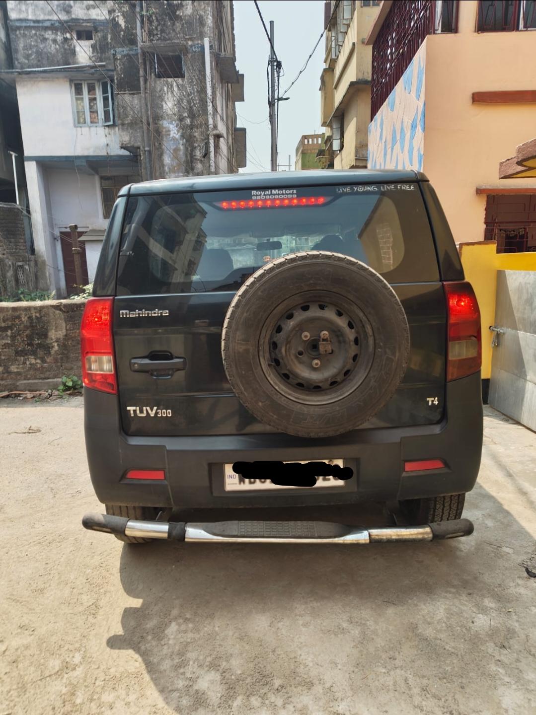 यूज़्ड 2017 महिंद्रा टीयूवी300, Sahanagar, Kolkata 1 यूज़्ड 2017 महिंद्रा टीयूवी300, Sahanagar, Kolkata 1