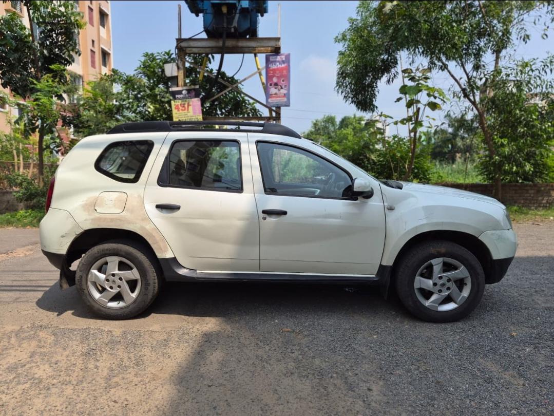 यूज़्ड 2014 रेनो डस्टर, Sahanagar, Kolkata 2 यूज़्ड 2014 रेनो डस्टर, Sahanagar, Kolkata 2