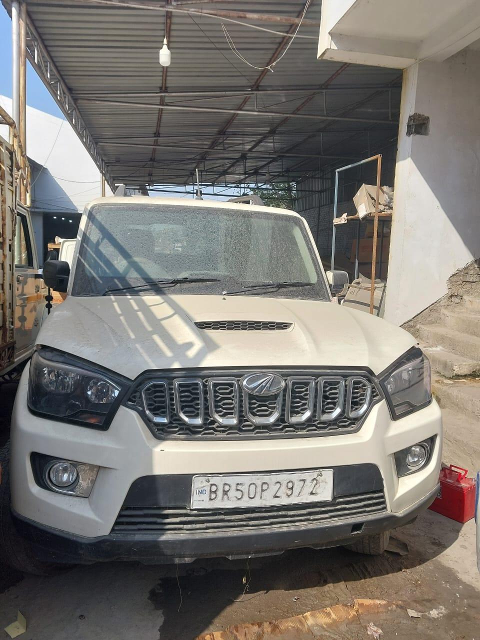 2018 महिंद्रा स्कॉर्पियो S7 140 2WD BS IV 2018 महिंद्रा स्कॉर्पियो S7 140 2WD BS IV