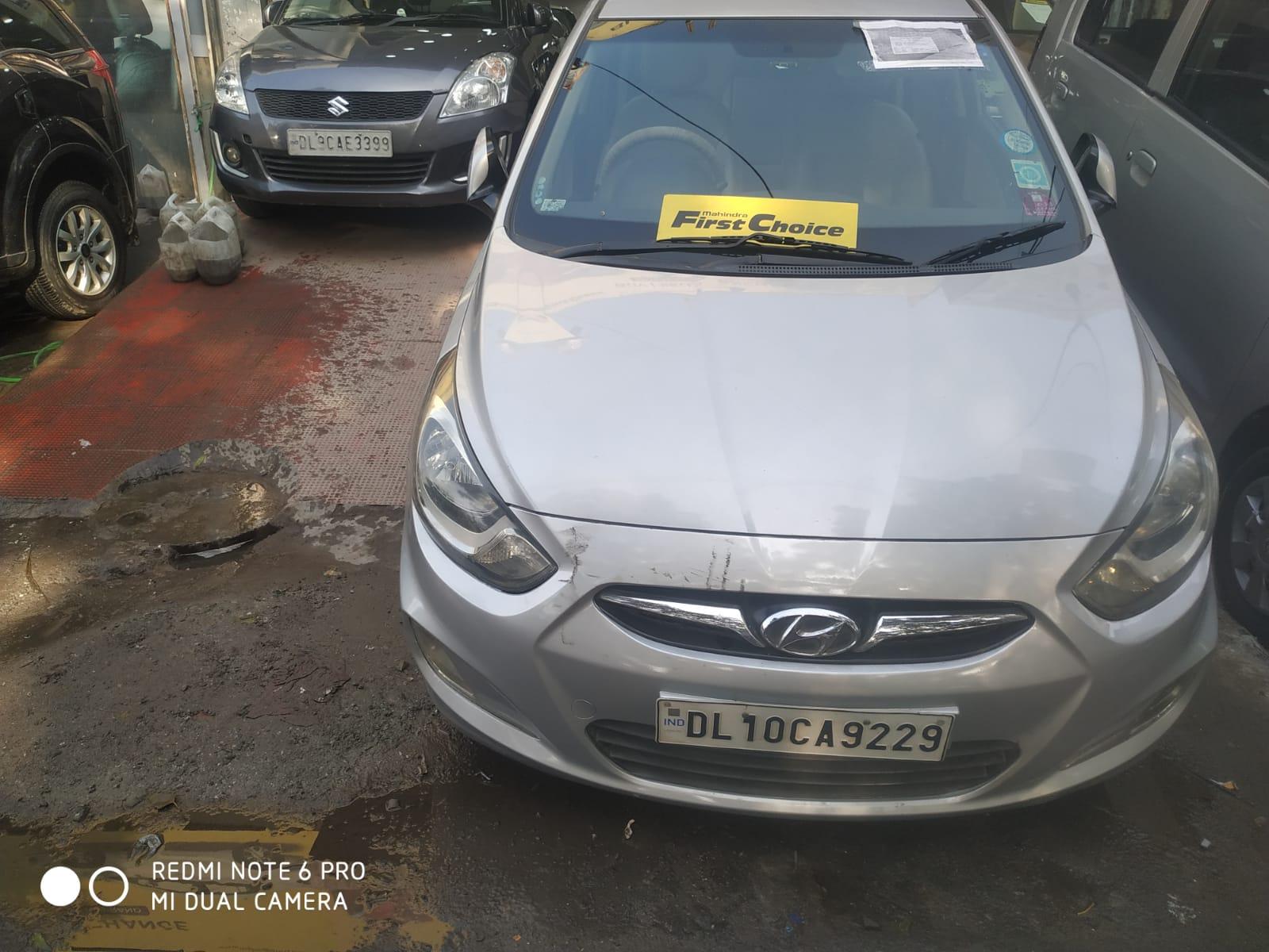 2011 ह्युंडई वरना 1.6 VTVT SX (O) 2011 ह्युंडई वरना 1.6 VTVT SX (O)