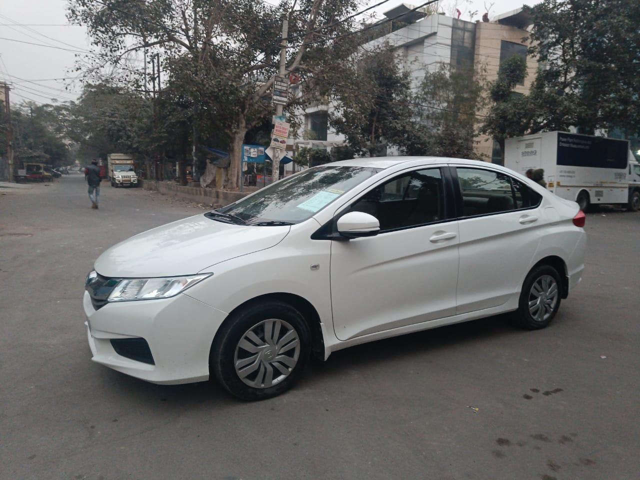 2014 होंडा सिटी V MT Petrol BS IV 2014 होंडा सिटी V MT Petrol BS IV
