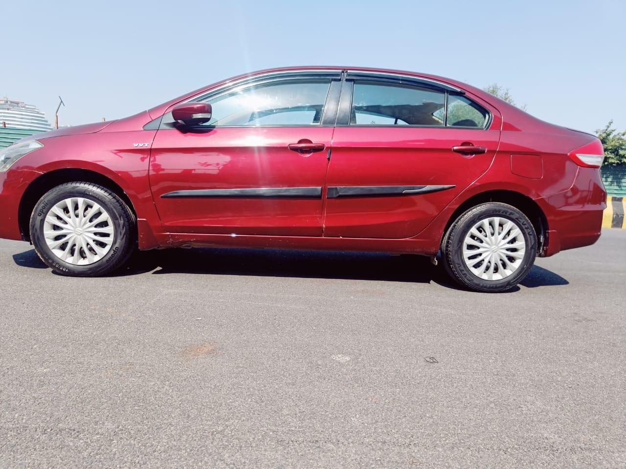 2014 मारुति सुजुकी सियाज़ VXI 2014 मारुति सुजुकी सियाज़ VXI