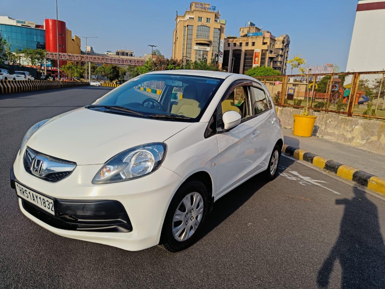 2013 होंडा ब्रियो VX MT Petrol 2013 होंडा ब्रियो VX MT Petrol