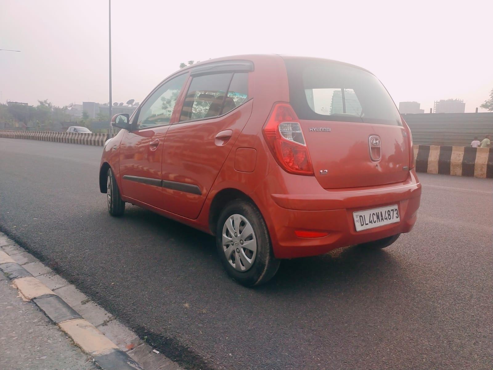 2011 ह्युंडई आई10 1.2 Magna MT 2011 ह्युंडई आई10 1.2 Magna MT