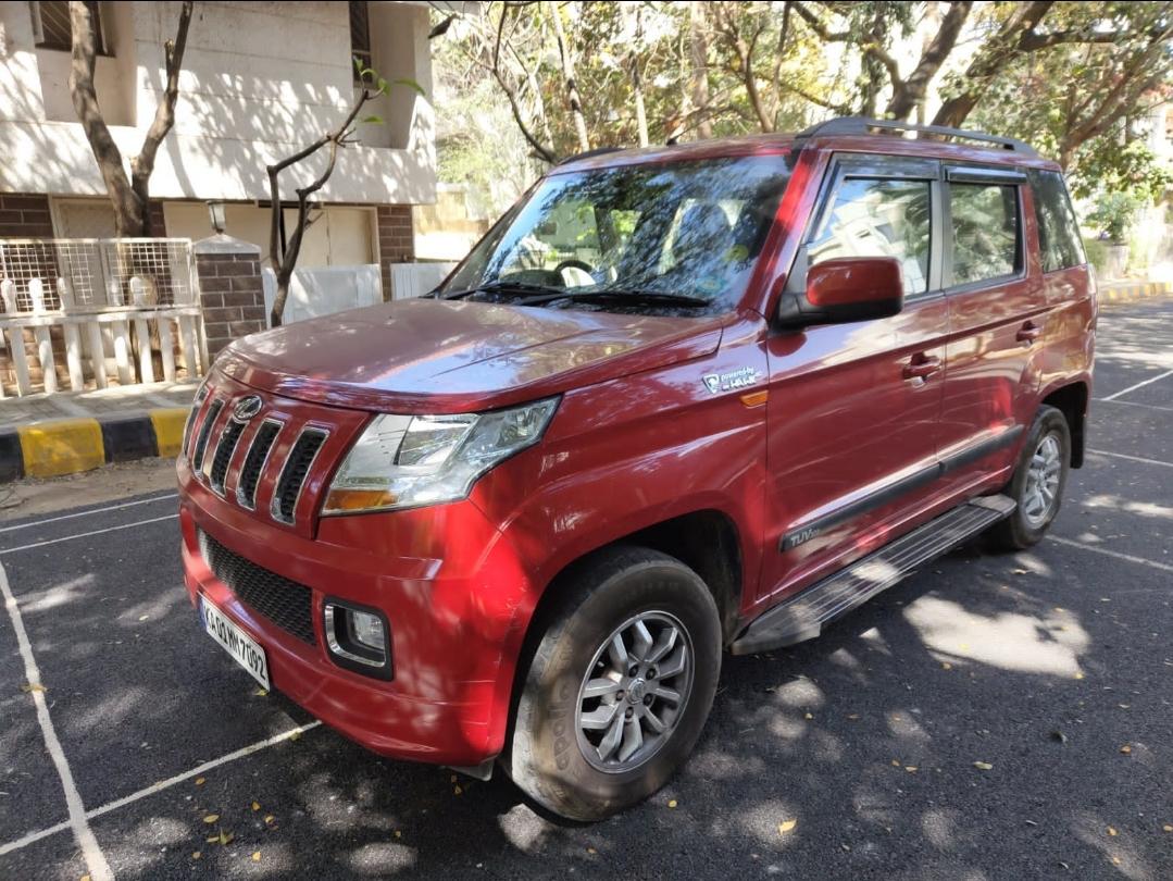 2015 महिंद्रा टीयूवी300 T8 2015 महिंद्रा टीयूवी300 T8