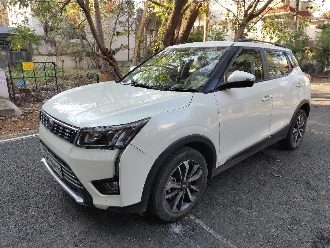 2020 महिंद्रा एक्सयूवी300 W8 (O) AMT Diesel BS IV 2020 महिंद्रा एक्सयूवी300 W8 (O) AMT Diesel BS IV