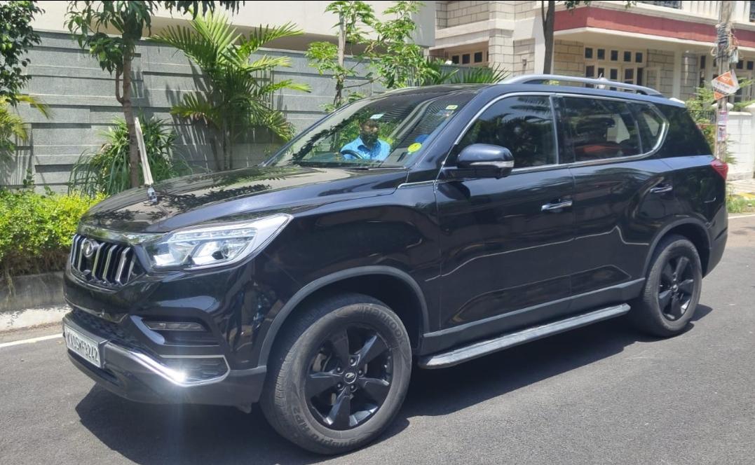 2022 महिंद्रा अल्टुरस जी4 4WD AT 2022 महिंद्रा अल्टुरस जी4 4WD AT