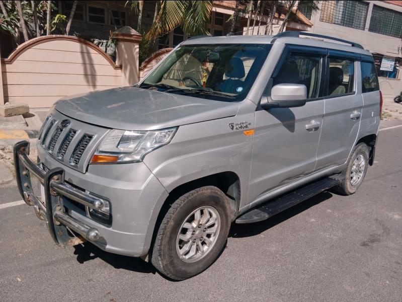 2016 महिंद्रा टीयूवी300 T8 2016 महिंद्रा टीयूवी300 T8