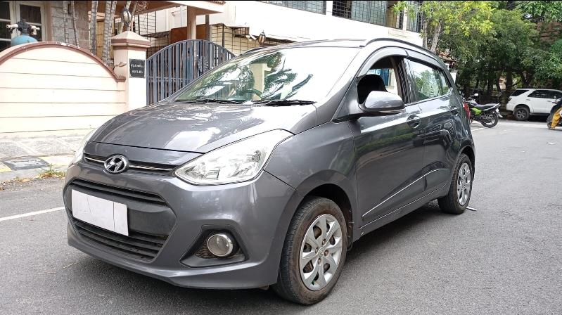 2016 ह्युंडई आई10 1.2 Sportz MT 2016 ह्युंडई आई10 1.2 Sportz MT