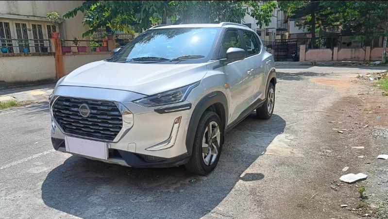 2022 निसान मैग्नाइट XE 2022 निसान मैग्नाइट XE