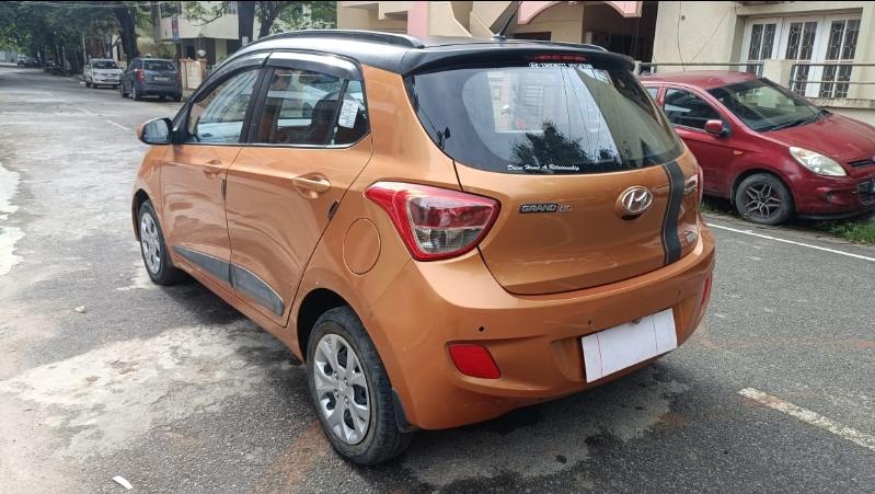 यूज़्ड 2015 ह्युंडई ग्रैंड आई10, Bangalore 2 यूज़्ड 2015 ह्युंडई ग्रैंड आई10, Bangalore 2