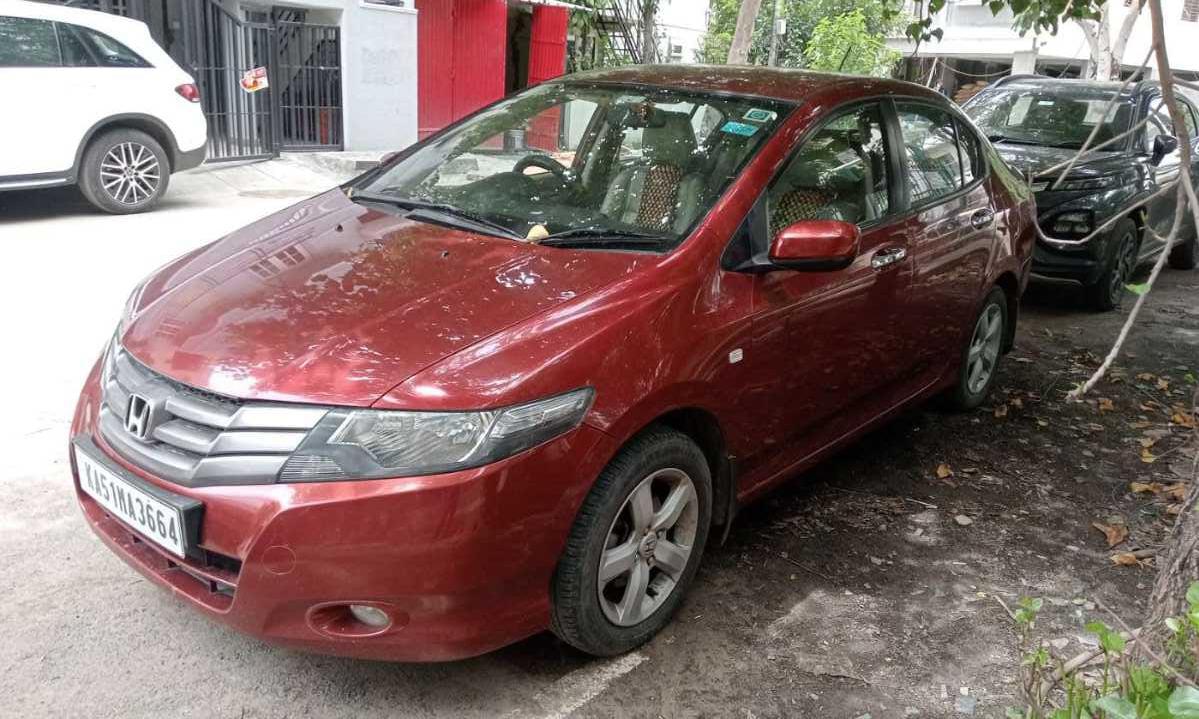 2010 होंडा सिटी 1.5 V MT Exclusive 2010 होंडा सिटी 1.5 V MT Exclusive