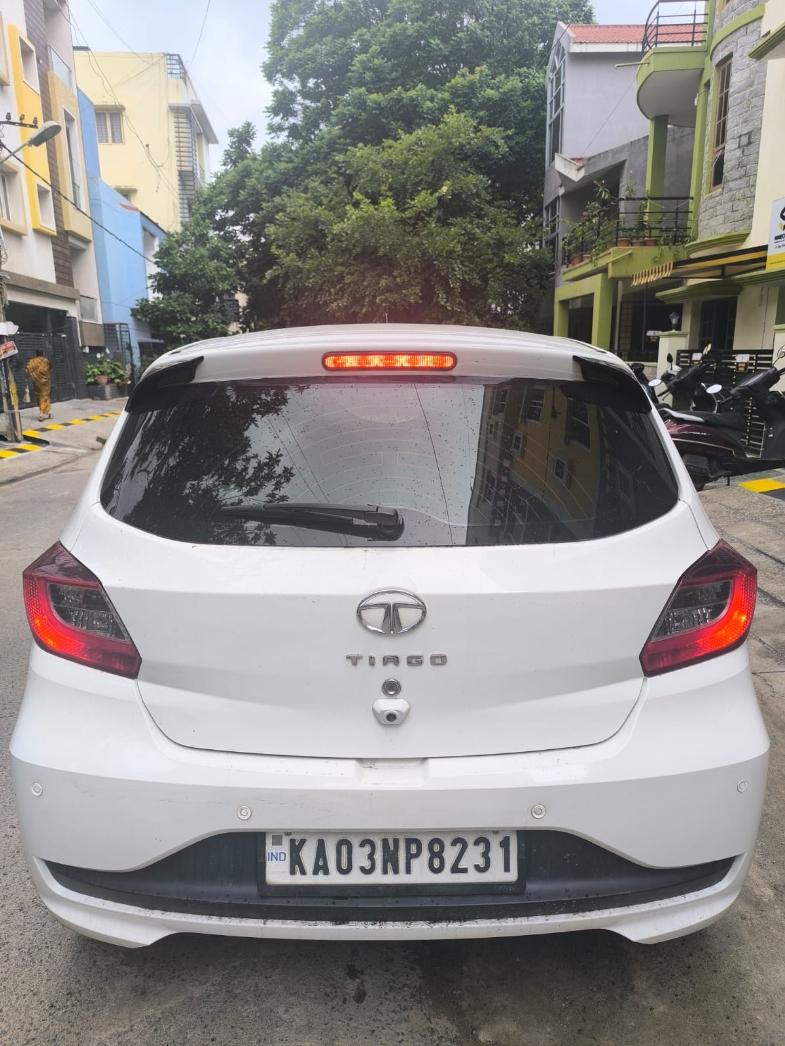 यूज़्ड 2022 टाटा टियागो, Bangalore 3 यूज़्ड 2022 टाटा टियागो, Bangalore 3
