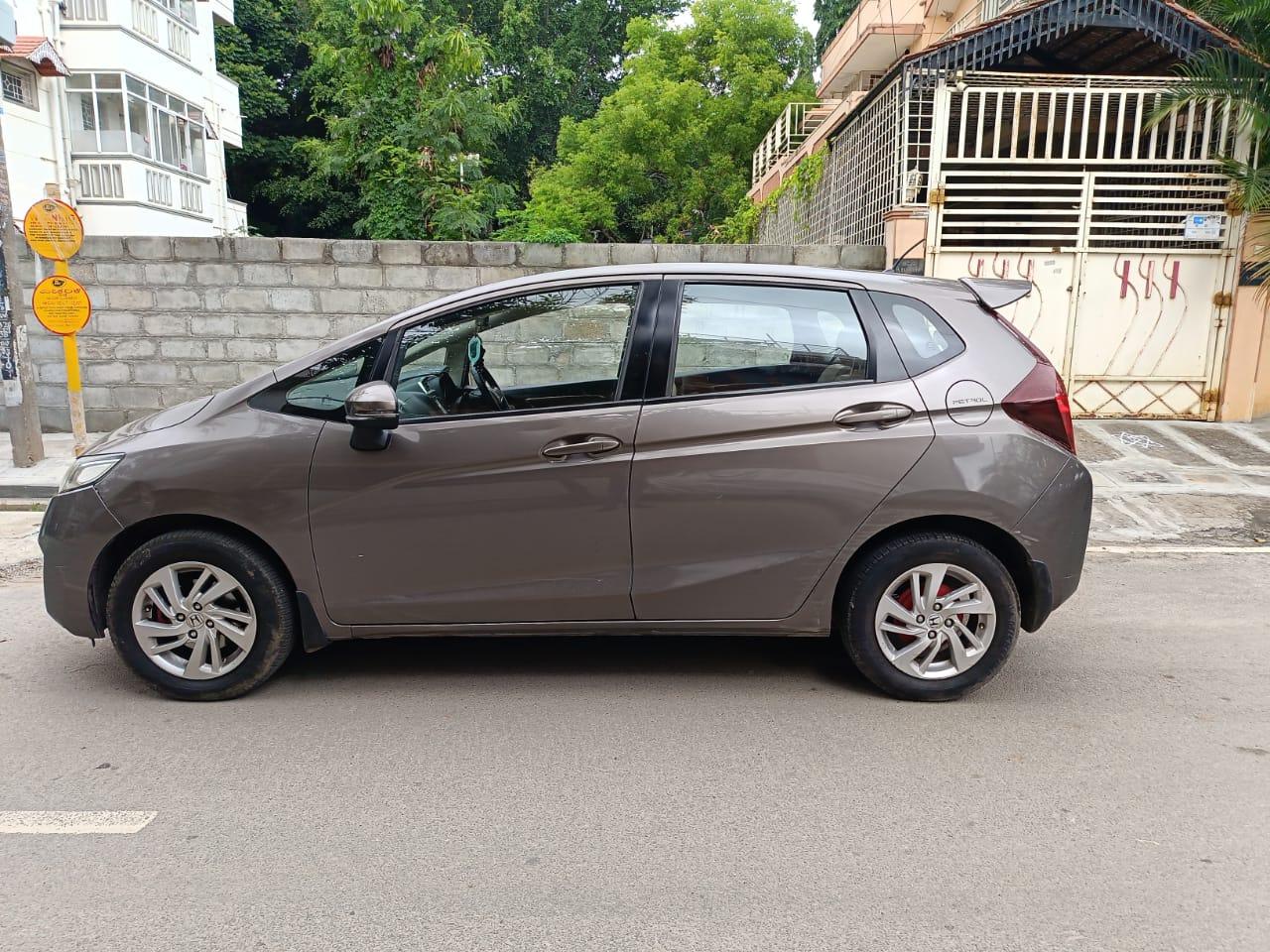 यूज़्ड 2017 होंडा जैज़, Bangalore 1 यूज़्ड 2017 होंडा जैज़, Bangalore 1