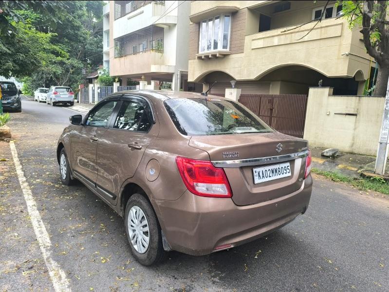 यूज़्ड 2017 मारुति सुजुकी डिजायर, Bangalore 2 यूज़्ड 2017 मारुति सुजुकी डिजायर, Bangalore 2