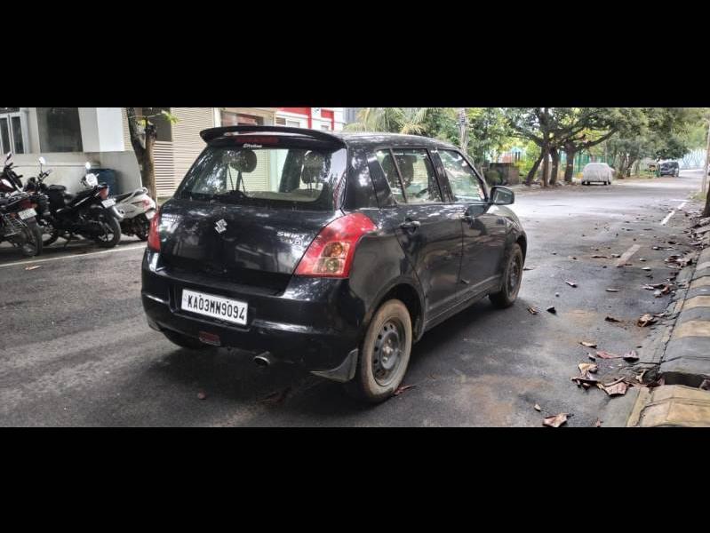 यूज़्ड 2011 मारुति सुजुकी स्विफ्ट, Bangalore  3 यूज़्ड 2011 मारुति सुजुकी स्विफ्ट, Bangalore  3
