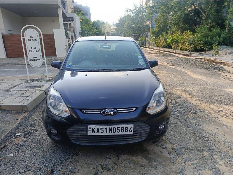 2013 फोर्ड फिएस्टा 1.5 Diesel Titanium 2013 फोर्ड फिएस्टा 1.5 Diesel Titanium
