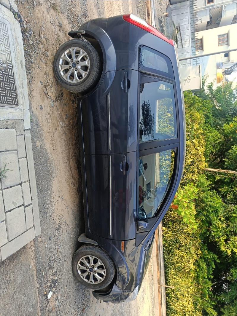 यूज़्ड 2013 फोर्ड फिएस्टा, Bangalore 2 यूज़्ड 2013 फोर्ड फिएस्टा, Bangalore 2