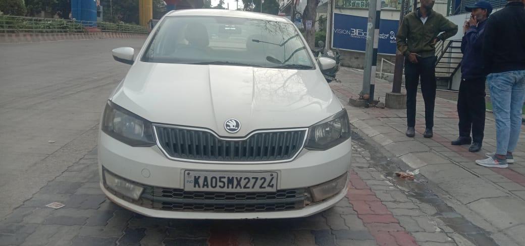 यूज़्ड 2018 स्कोडा रैपिड, Bangalore   यूज़्ड 2018 स्कोडा रैपिड, Bangalore