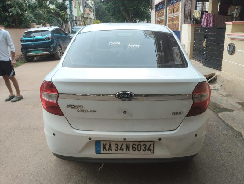यूज़्ड 2015 फोर्ड फीगो, Bangalore 2 यूज़्ड 2015 फोर्ड फीगो, Bangalore 2
