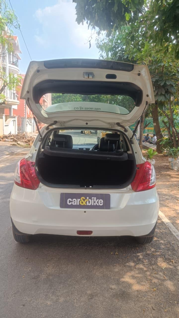 यूज़्ड 2016 मारुति सुजुकी स्विफ्ट, Bangalore 9 यूज़्ड 2016 मारुति सुजुकी स्विफ्ट, Bangalore 9