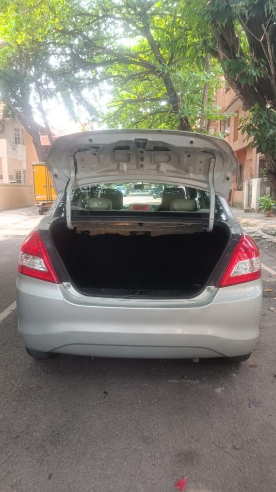 यूज़्ड 2016 मारुति सुजुकी स्विफ्ट डिज़ायर, Bangalore 9 यूज़्ड 2016 मारुति सुजुकी स्विफ्ट डिज़ायर, Bangalore 9