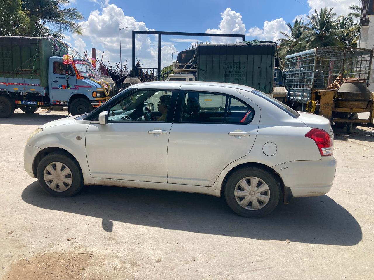 यूज़्ड 2011 मारुति सुजुकी स्विफ्ट डिज़ायर, Bangalore 4 यूज़्ड 2011 मारुति सुजुकी स्विफ्ट डिज़ायर, Bangalore 4