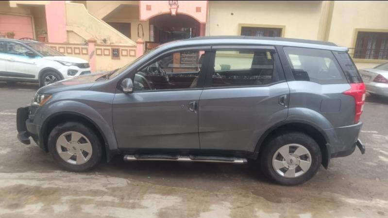 यूज़्ड 2013 महिंद्रा एक्सयूवी500, Bangalore 1 यूज़्ड 2013 महिंद्रा एक्सयूवी500, Bangalore 1