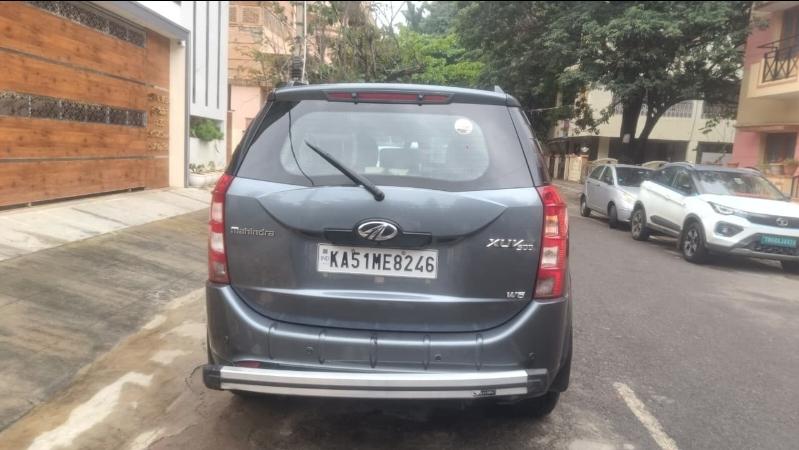 यूज़्ड 2013 महिंद्रा एक्सयूवी500, Bangalore 3 यूज़्ड 2013 महिंद्रा एक्सयूवी500, Bangalore 3