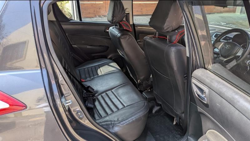 यूज़्ड 2015 मारुति सुजुकी स्विफ्ट, Bangalore 14 यूज़्ड 2015 मारुति सुजुकी स्विफ्ट, Bangalore 14