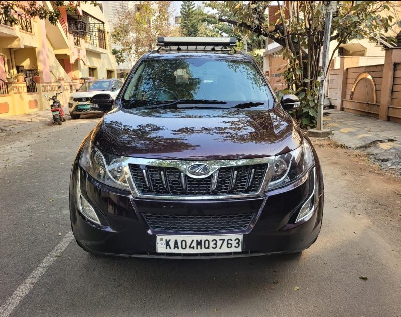 2015 महिंद्रा एक्सयूवी500 W10 FWD 2015 महिंद्रा एक्सयूवी500 W10 FWD