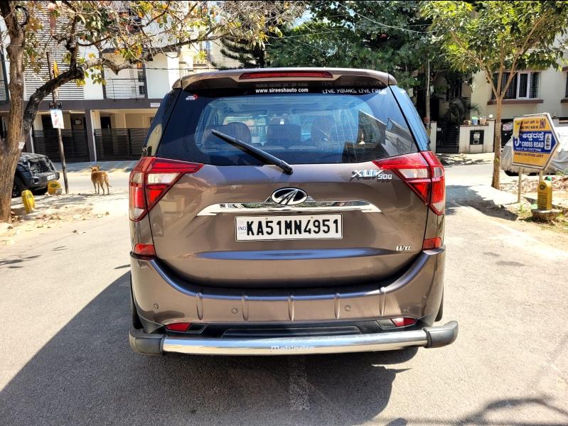 यूज़्ड 2019 महिंद्रा एक्सयूवी500, Bangalore 3 यूज़्ड 2019 महिंद्रा एक्सयूवी500, Bangalore 3