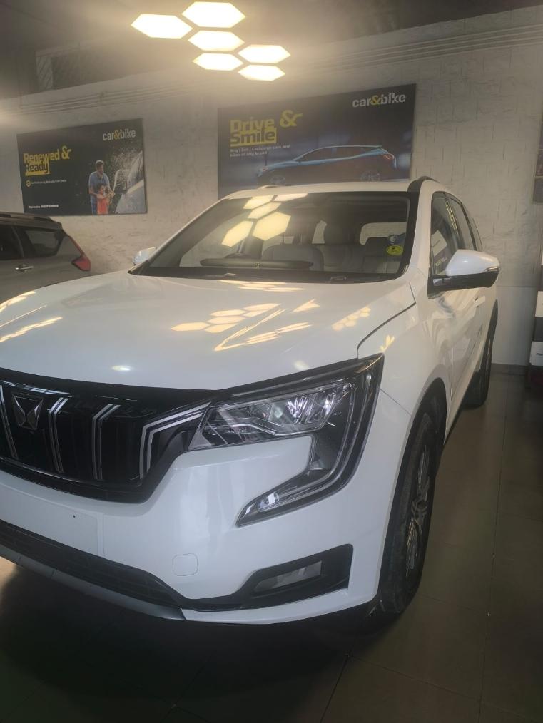 2023 महिंद्रा एक्सयूवी700 AX7 AT Luxury Diesel 7 STR 2023 महिंद्रा एक्सयूवी700 AX7 AT Luxury Diesel 7 STR