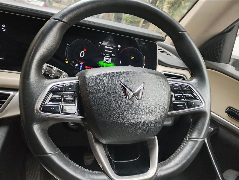 यूज़्ड 2023 महिंद्रा एक्सयूवी700, Bangalore 12 यूज़्ड 2023 महिंद्रा एक्सयूवी700, Bangalore 12