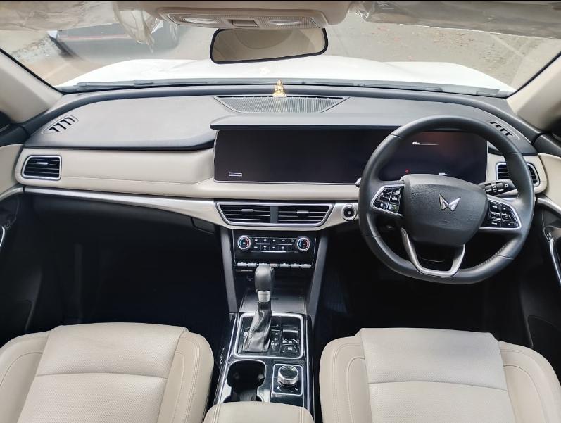 यूज़्ड 2023 महिंद्रा एक्सयूवी700, Bangalore 15 यूज़्ड 2023 महिंद्रा एक्सयूवी700, Bangalore 15