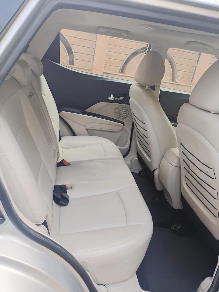 यूज़्ड 2021 महिंद्रा एक्सयूवी300, Bangalore 14 यूज़्ड 2021 महिंद्रा एक्सयूवी300, Bangalore 14