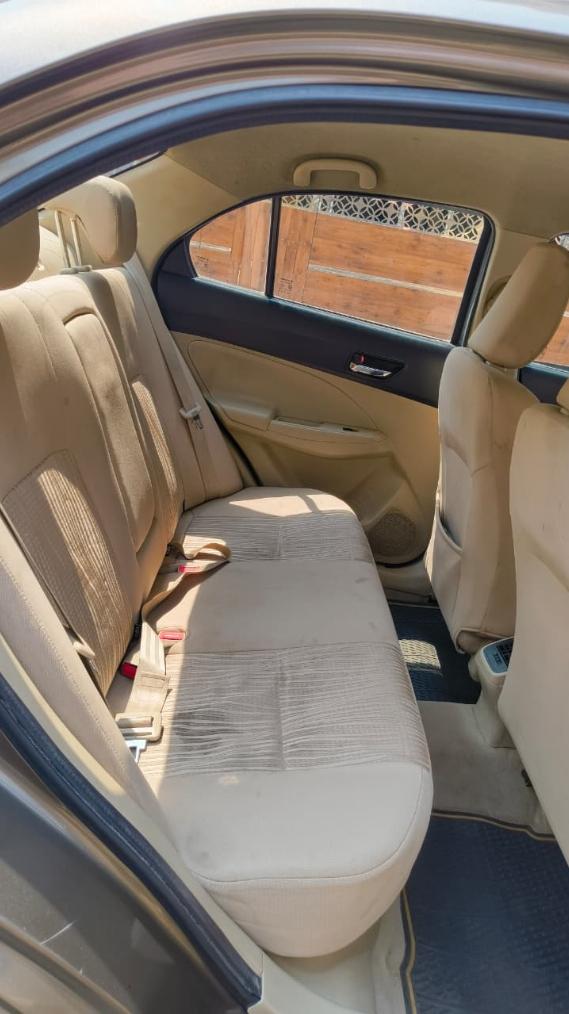 यूज़्ड 2018 मारुति सुजुकी डिजायर, Bangalore 13 यूज़्ड 2018 मारुति सुजुकी डिजायर, Bangalore 13