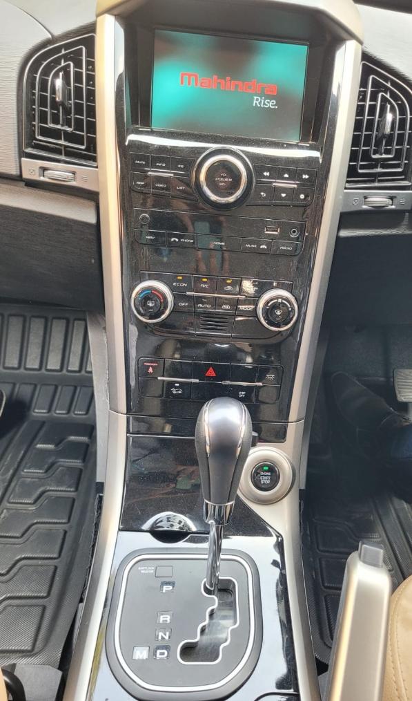 यूज़्ड 2019 महिंद्रा एक्सयूवी500, Bangalore 15 यूज़्ड 2019 महिंद्रा एक्सयूवी500, Bangalore 15