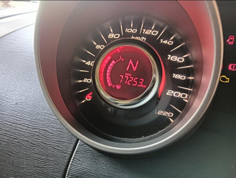 यूज़्ड 2014 महिंद्रा एक्सयूवी500, Bangalore 4 यूज़्ड 2014 महिंद्रा एक्सयूवी500, Bangalore 4